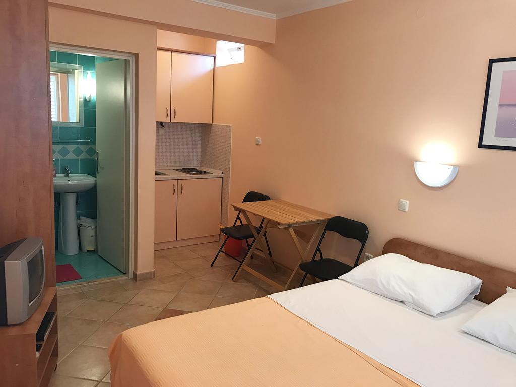 Antonio Apartments Traù Esterno foto